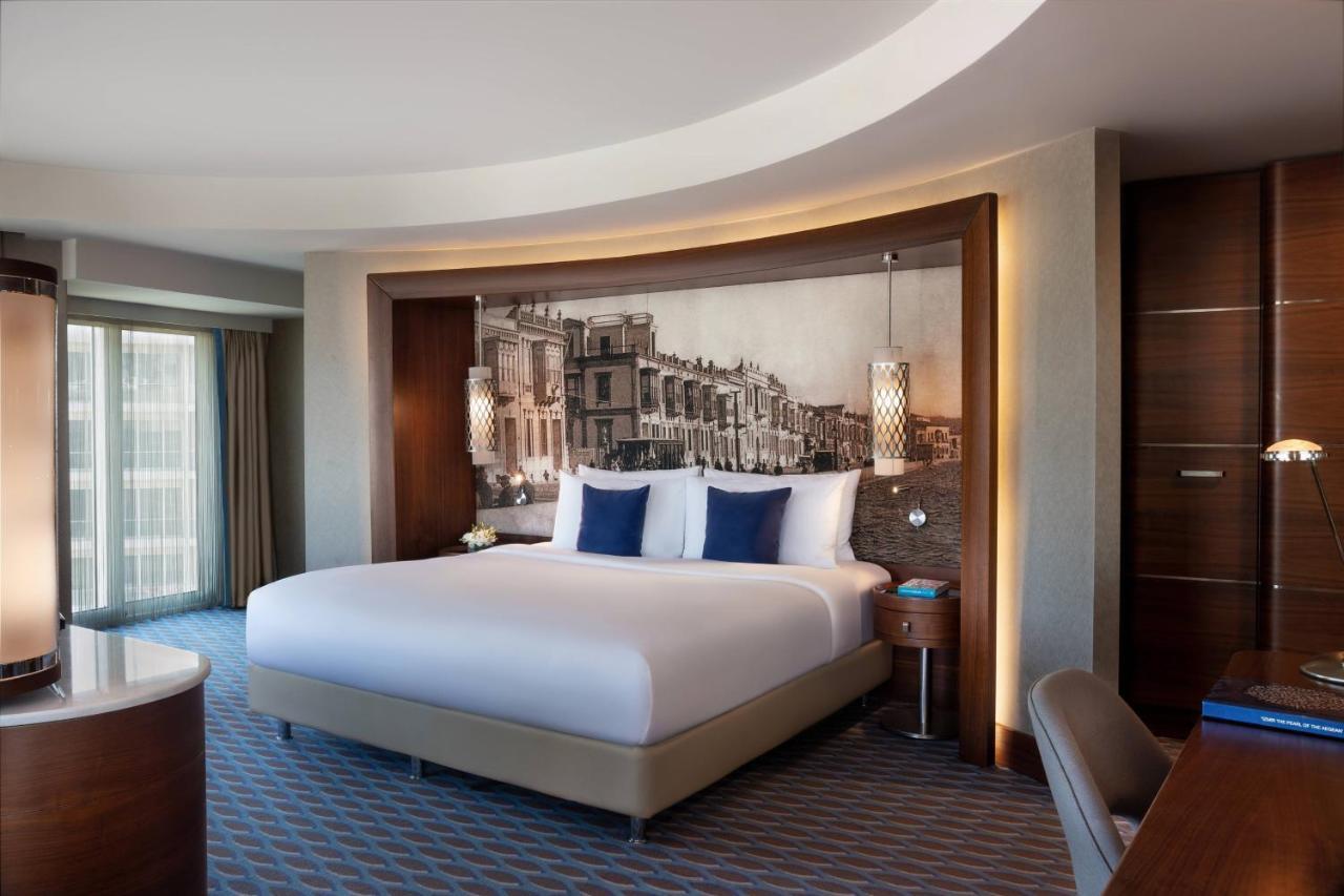 Renaissance Izmir Hotel Экстерьер фото A bedroom at the hotel